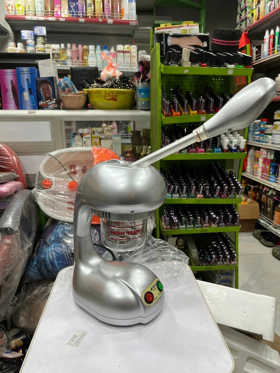 Machine à vapeur pour visage