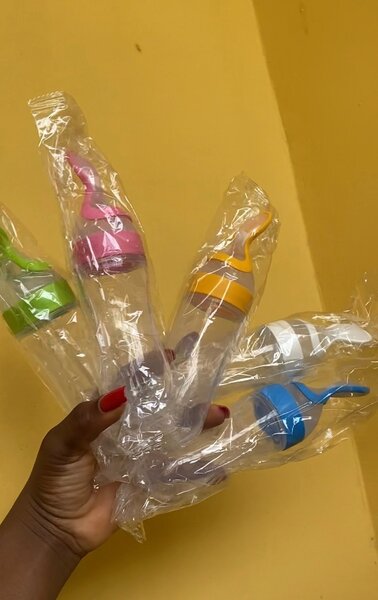 Biberon cuillère en silicone