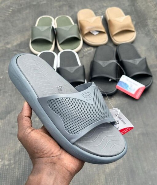 Claquettes unisexes confortables