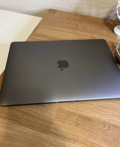 Macbook Pro i5