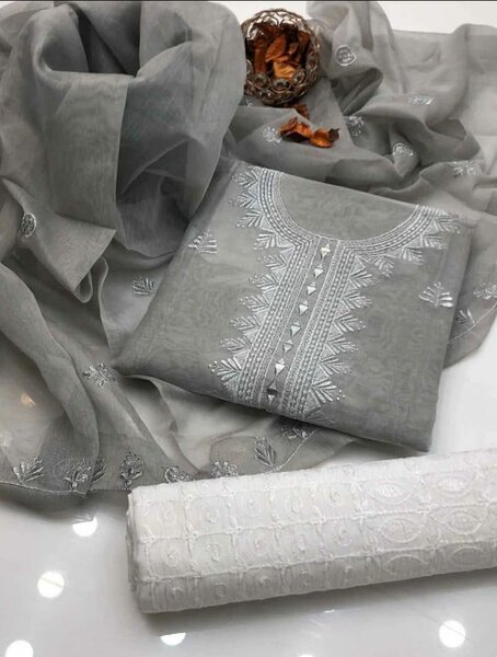 Leadies suit 3pc suit