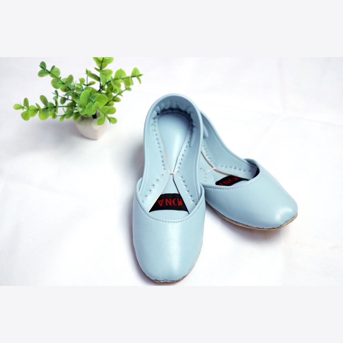 Sky Leather plain Khussa