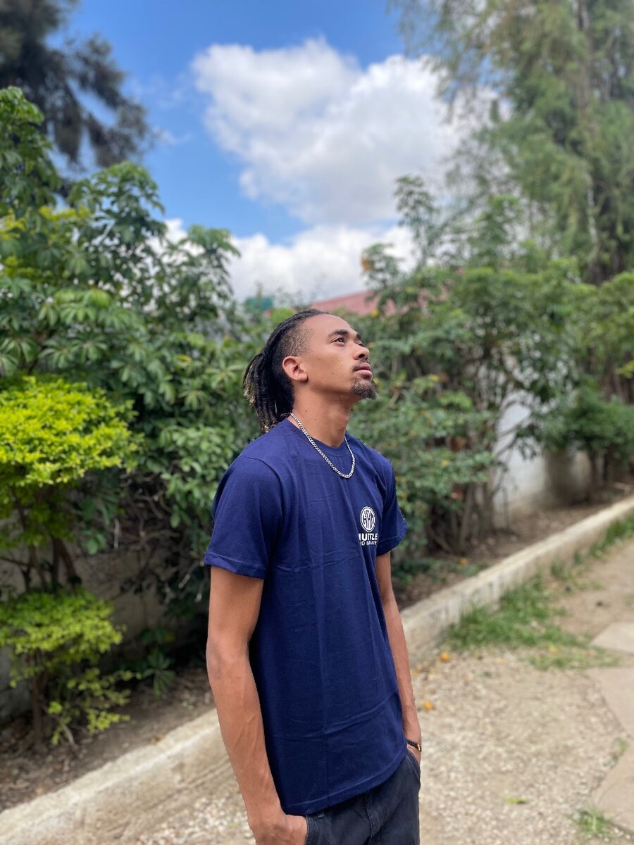 Hustle and motivate t-shirts k140