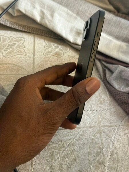 iPhone 15  256Go Noir