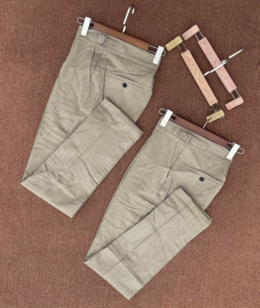 Smart beltless trousers