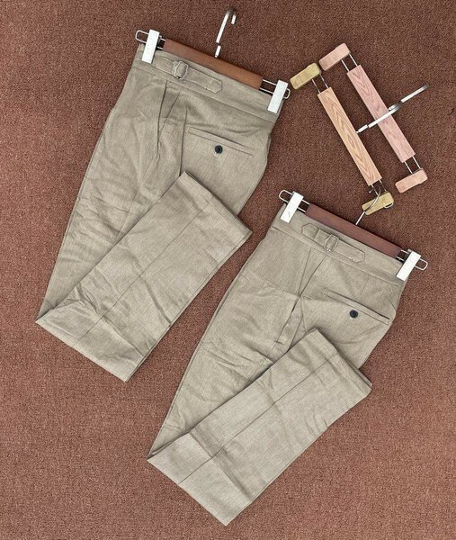Smart beltless trousers