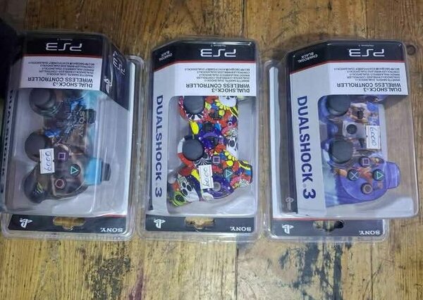 Console PS3 avec Manettes