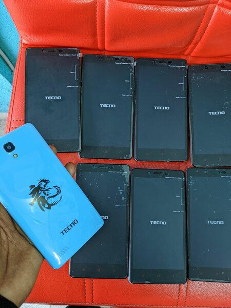 TECNO Z5