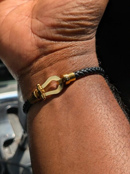 Bracelet en cuir tressé or