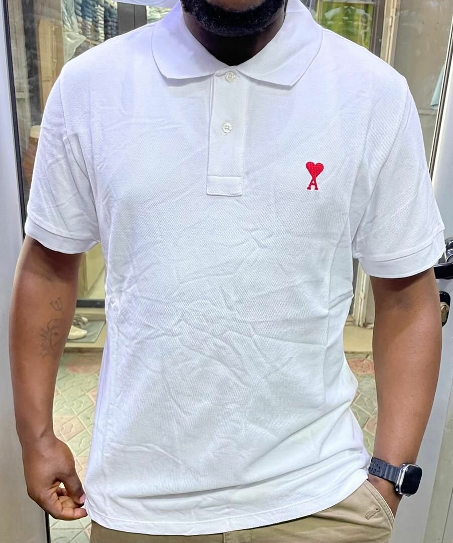 Polo classique avec motif cœur