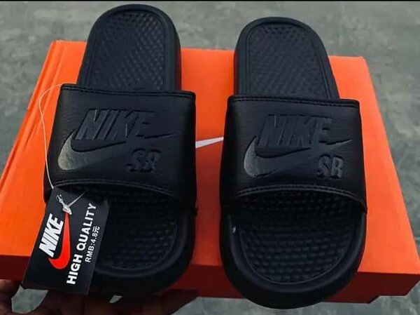 NIKE SB SLIDES