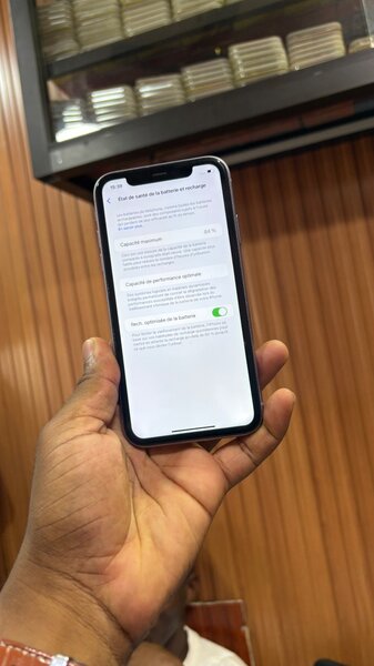 iPhone 11simple  Casi neuf