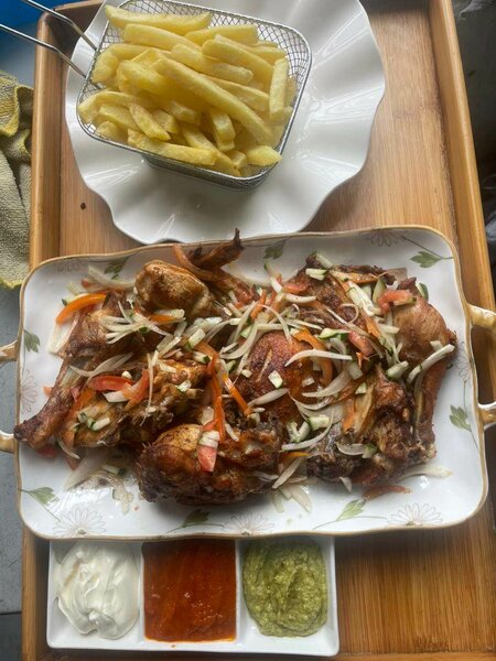 Menu délicieux: poulet et viande