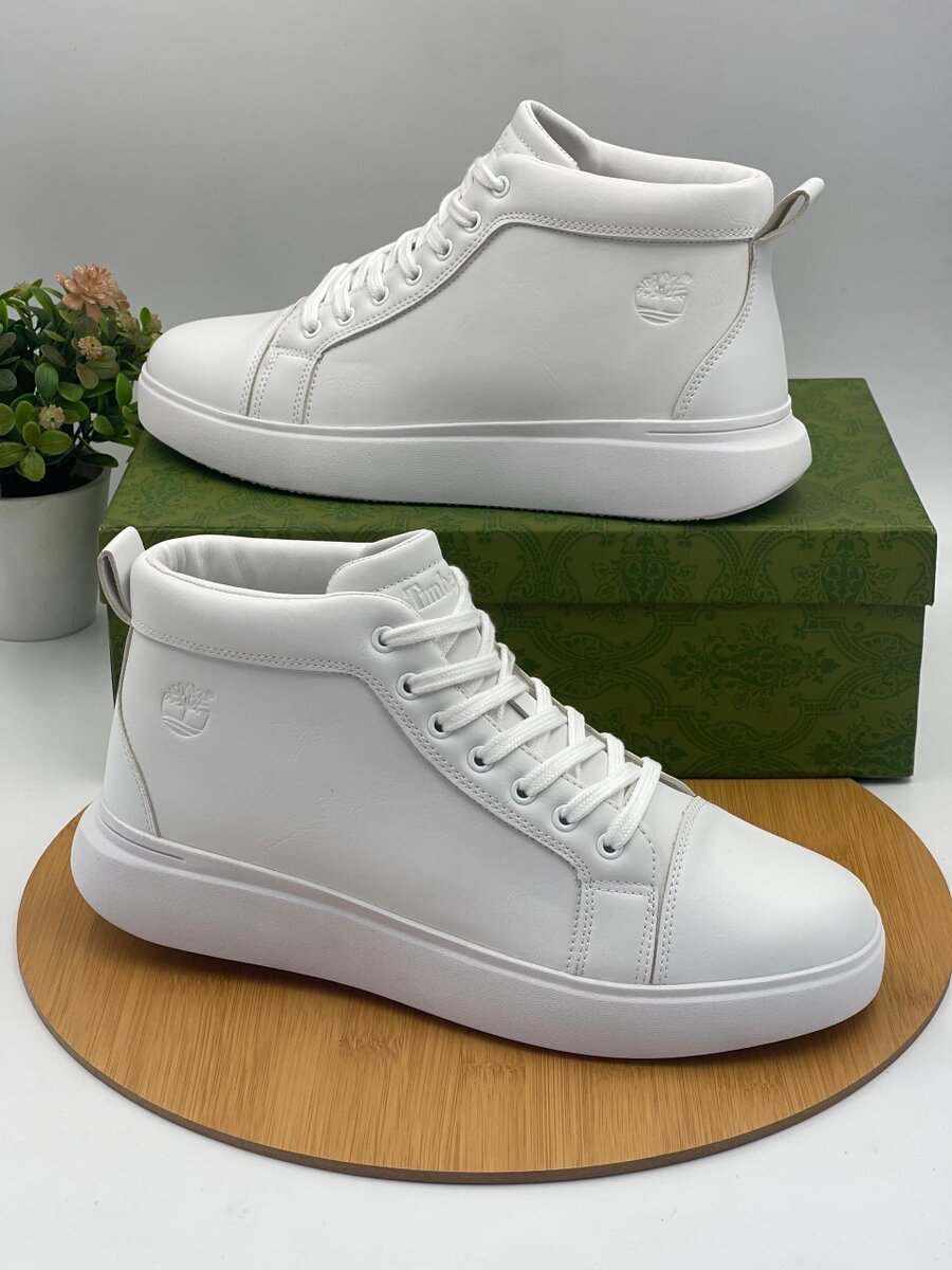 TIMBERLAND ALL WHITE