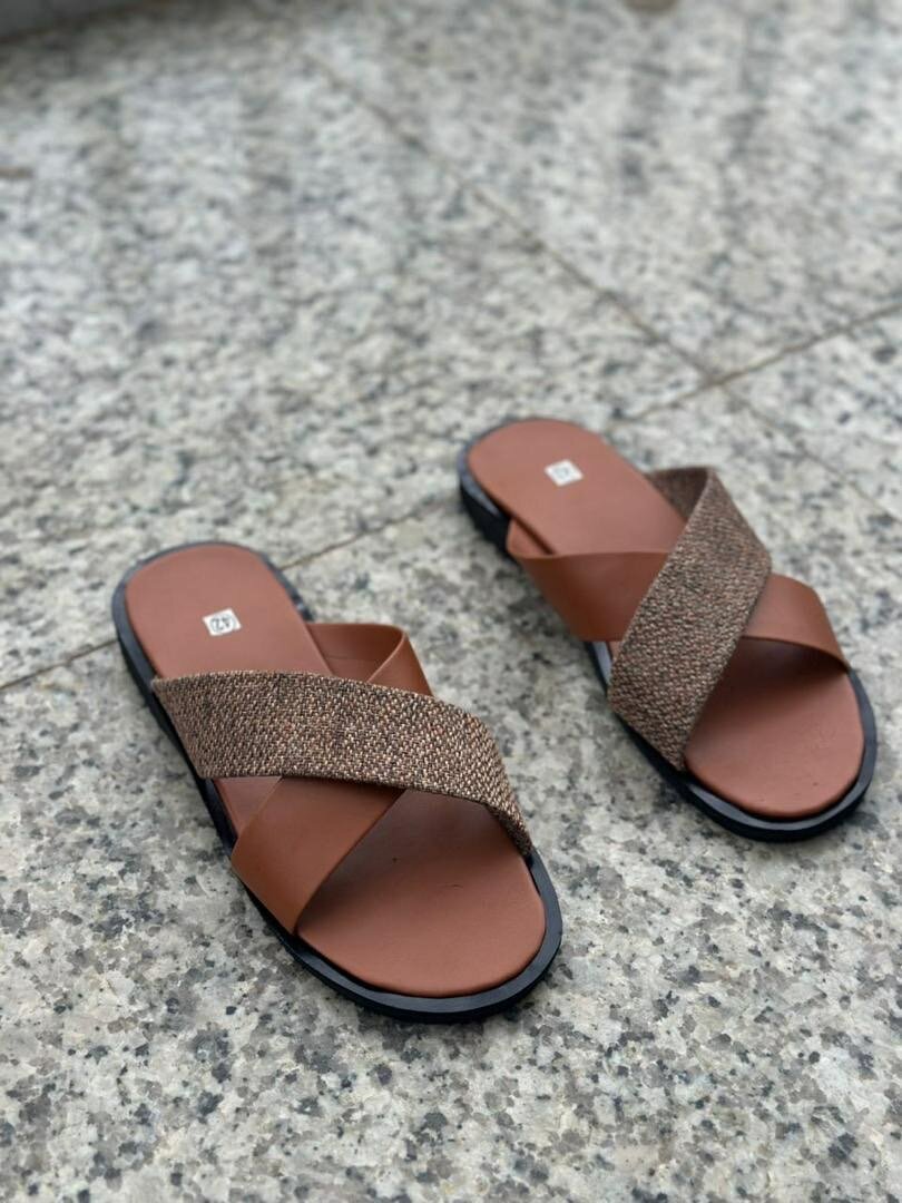 Sandales en cuir tressé