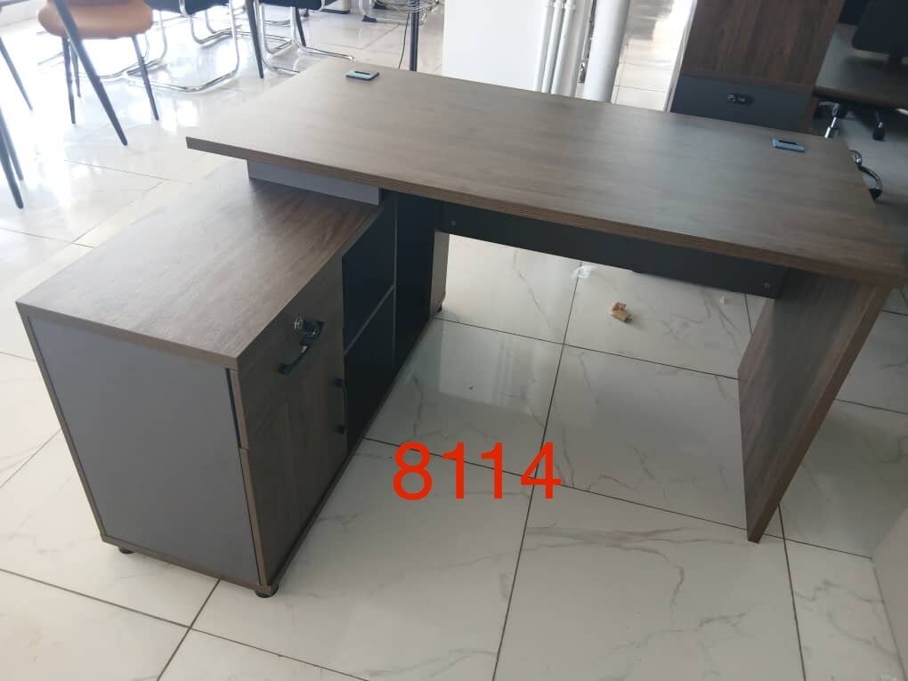 Bureau moderne en bois