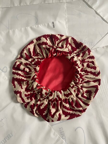 Bonnet mi-PAGNE-mi-SATIN (M)