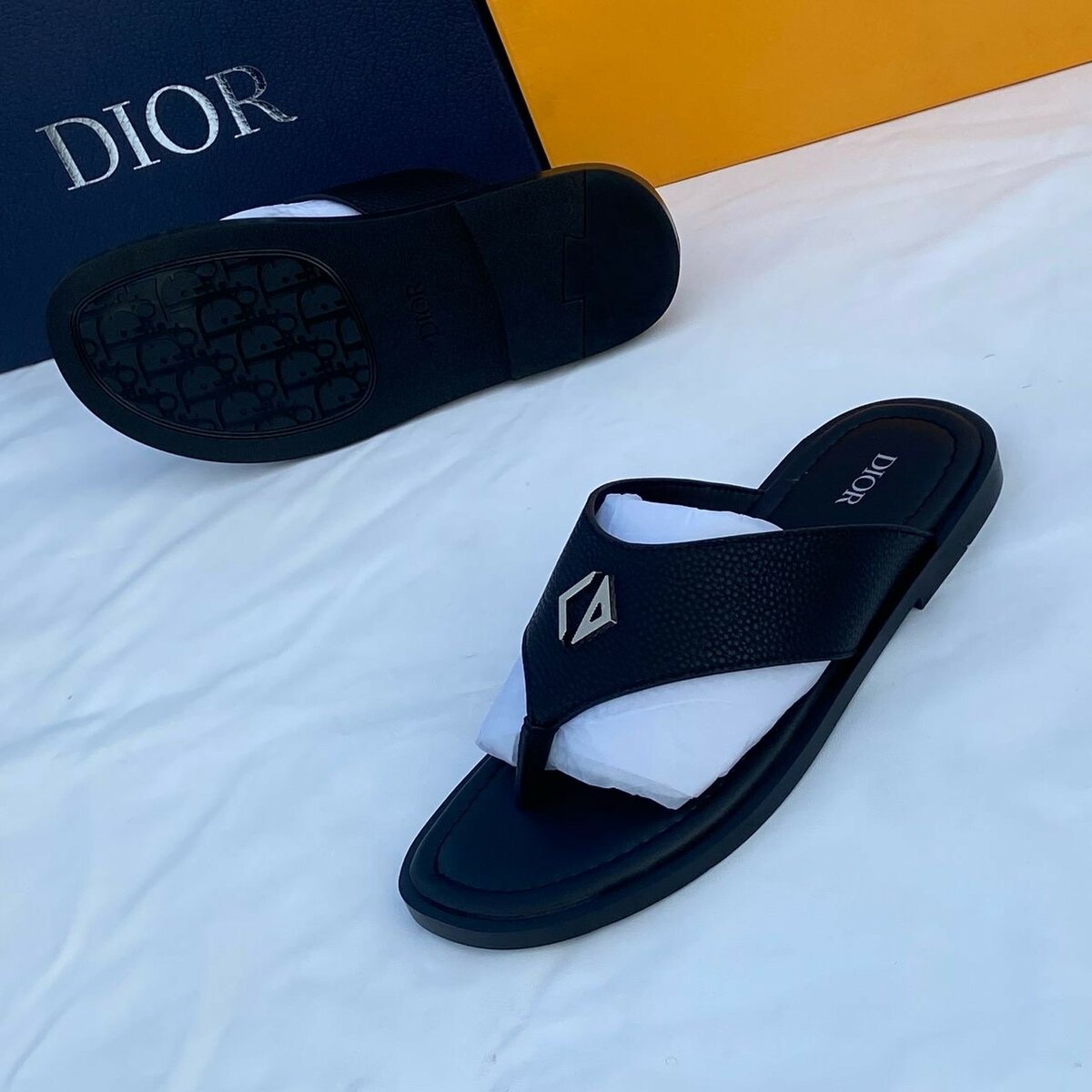 DIOR SLIPPER