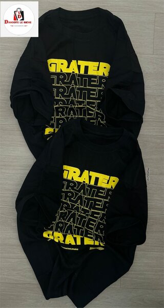 T-shirt noir graphique