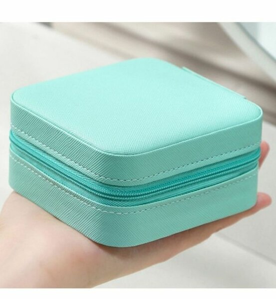 Mini boîte de rangement portable pour les voyages