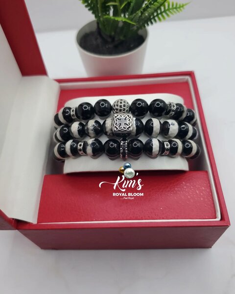 CRYSTAL CLEAR beaded bracelets