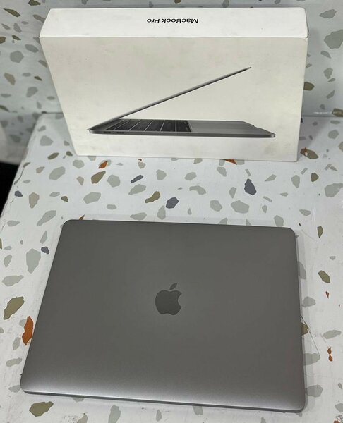 MACBOOK PRO RETINA CORE I5 2017 NEUF