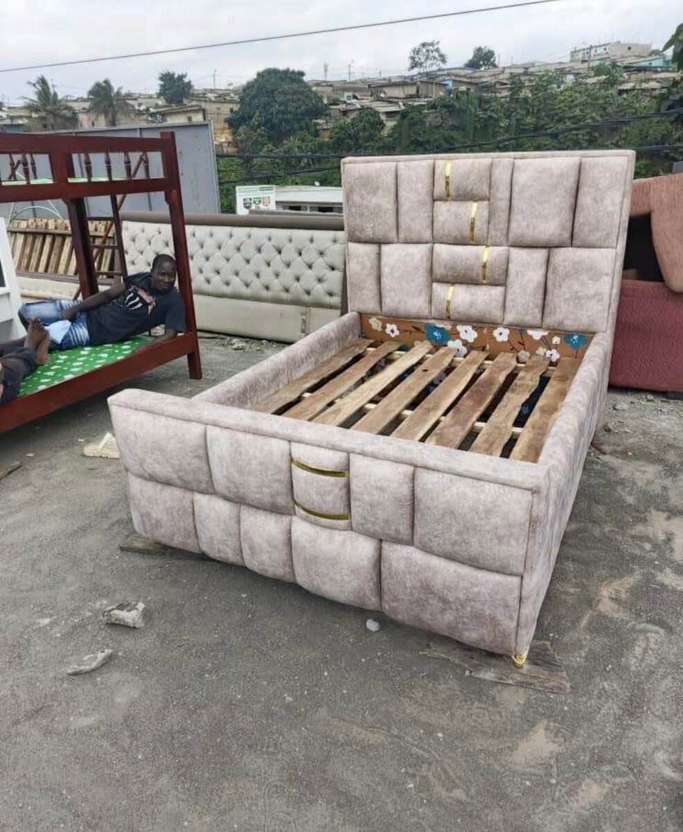 Lits rembourrés élégants