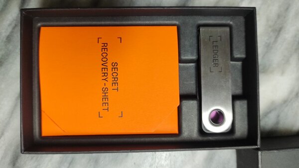 Ledger nano s plus hardware wallet