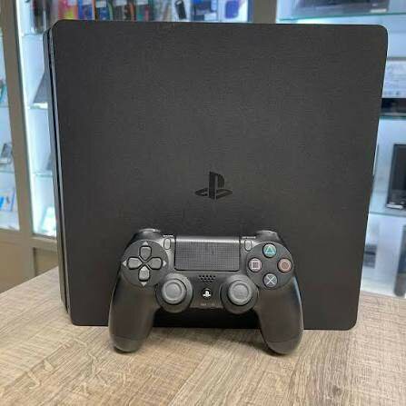 Console de jeu PlayStation 4