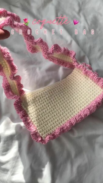 Sac à main à vaguelettes en laine