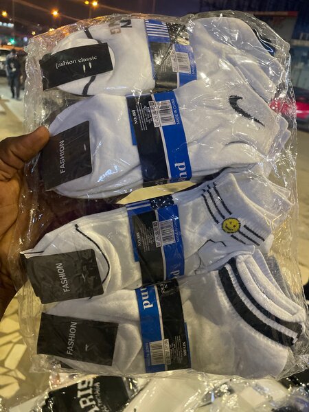 Chaussettes sport blanches unisexes