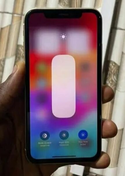 iPhone 11 64GB – Smartphone élégant