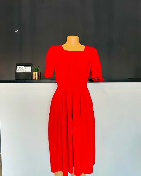  women's beautiful dress 