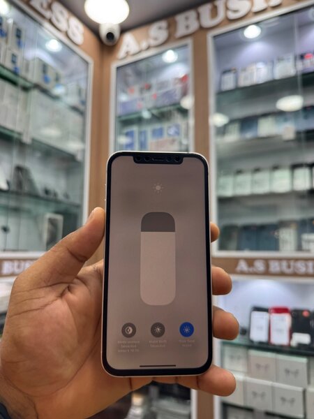 iPhone 12 simple 64 giga deuxième main