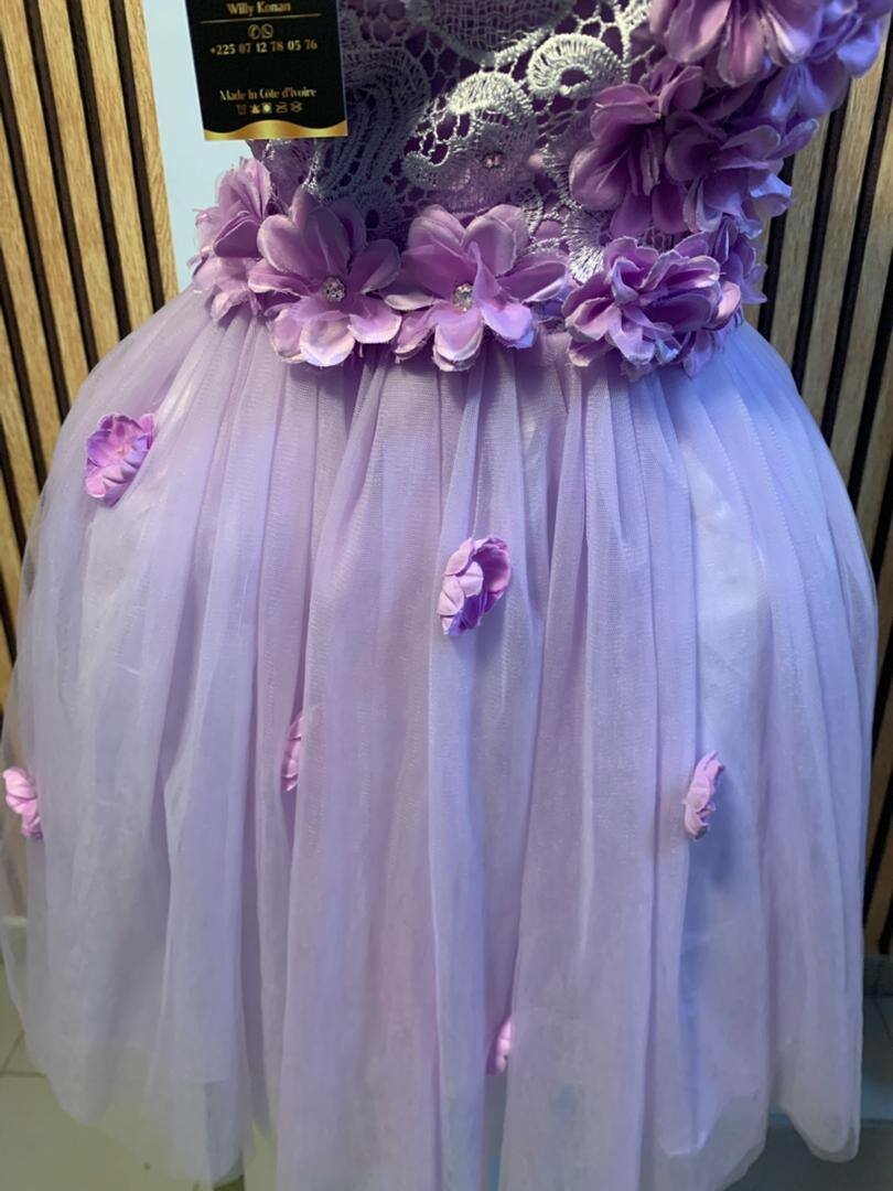 Robe cocktail fleurs violette
