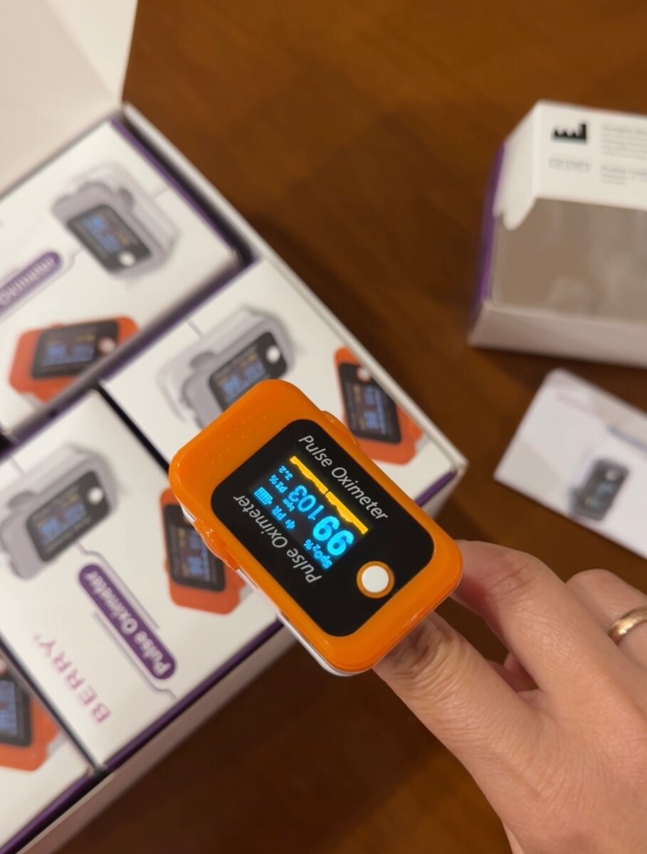 Пульсоксиметр BERRY