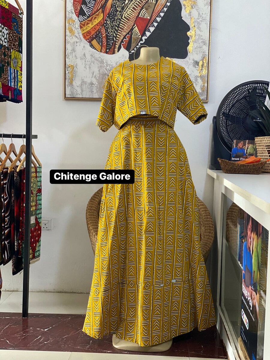 top and skirt yellow