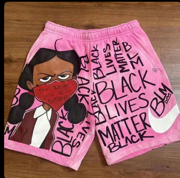 Shorts street art pink