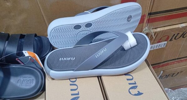 Tongs confort noirs Luofu