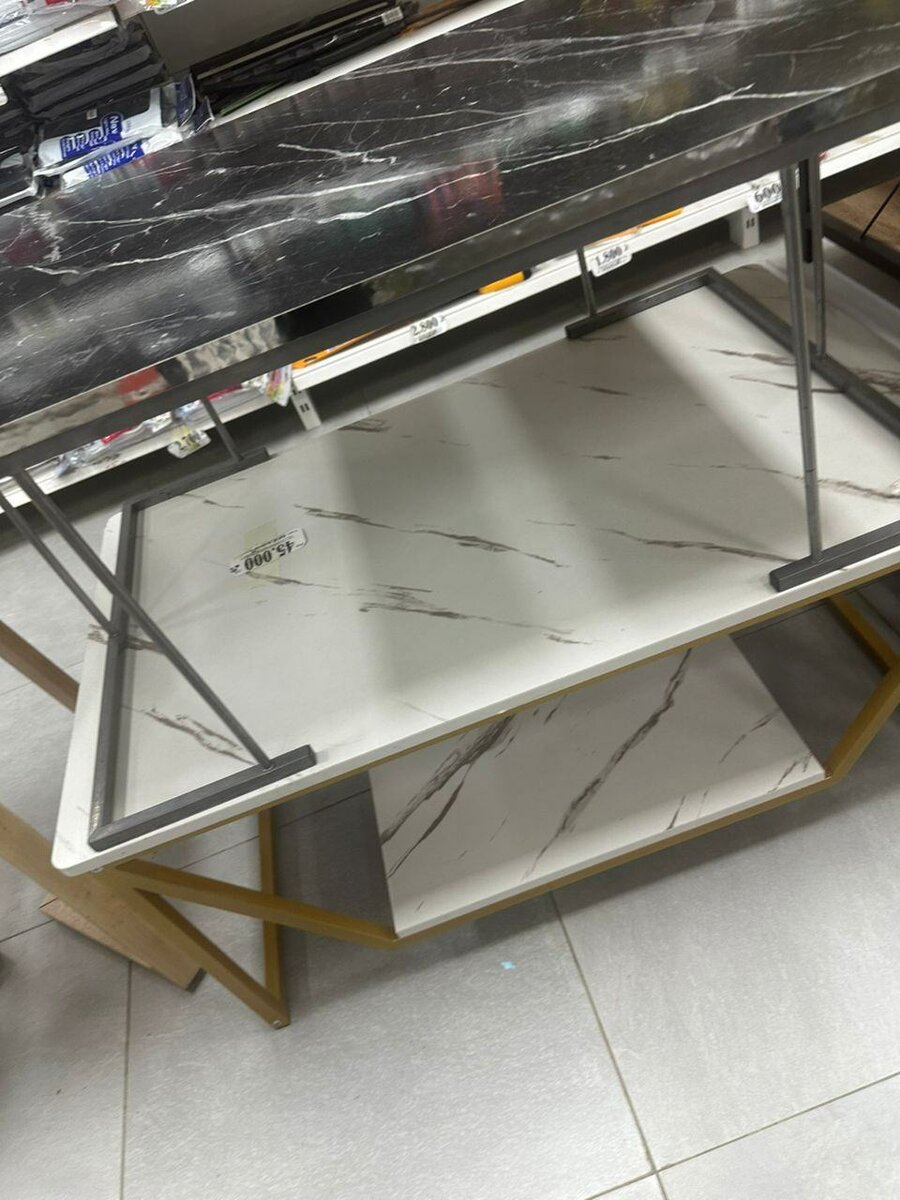 Table basse marbre moderne