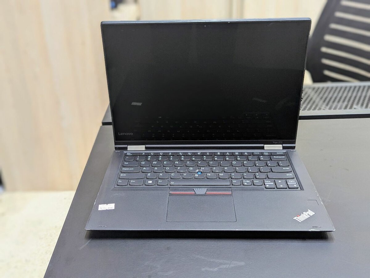Lenovo ThinkPad Yoga 370 x360 touchscreen core i5 7TH GEN