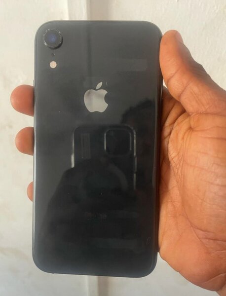 iPhone XR 64gb