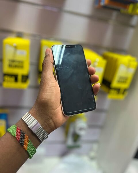 BRAND NEW IPHONE 🍏 pro 