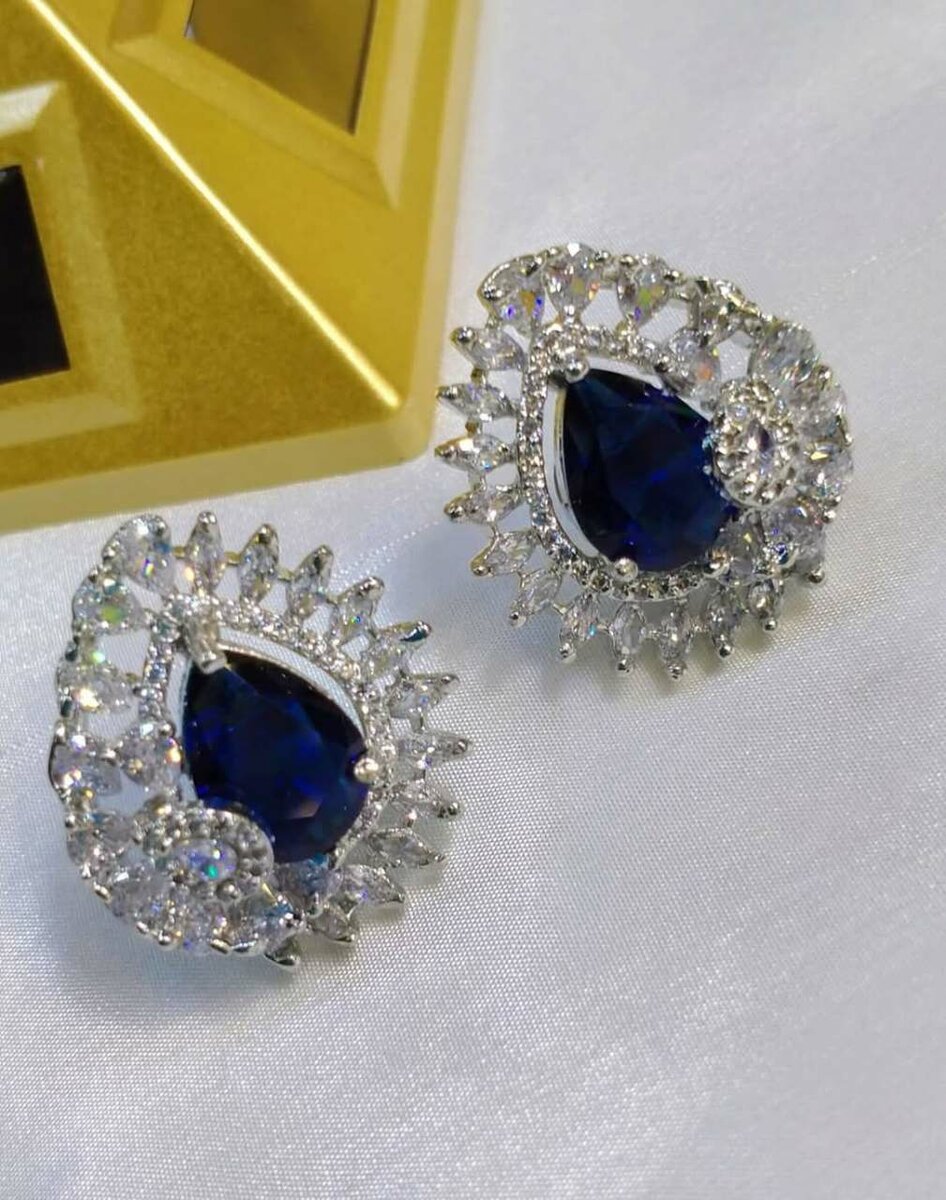 Ladies earrings