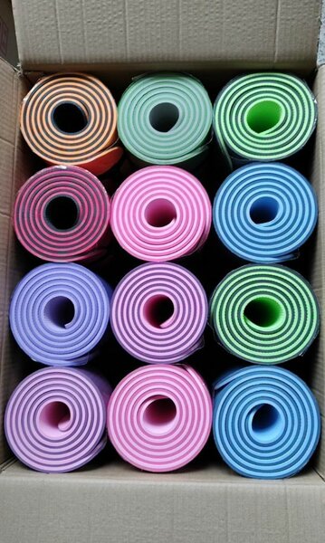 Tapis de sol fitness et yoga