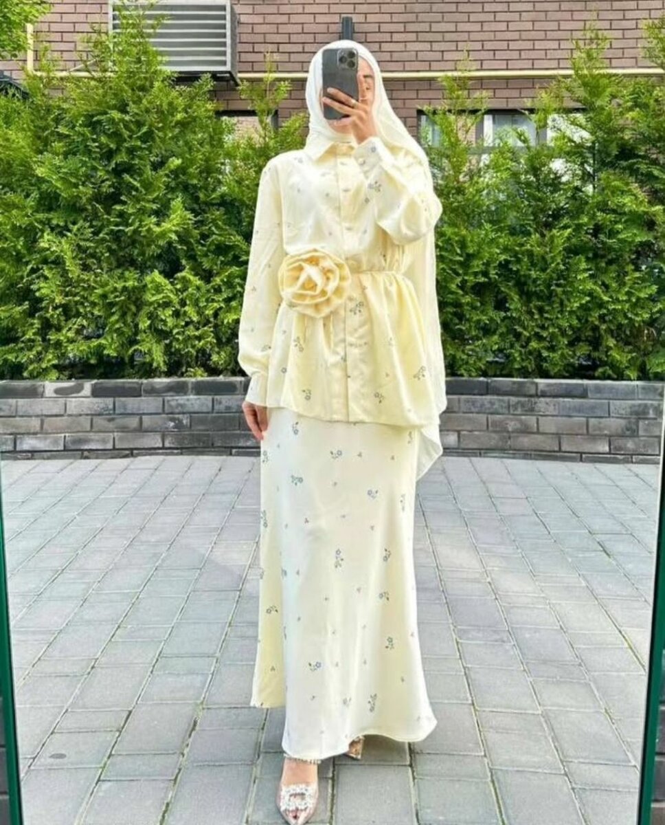 Двойка с розочкой