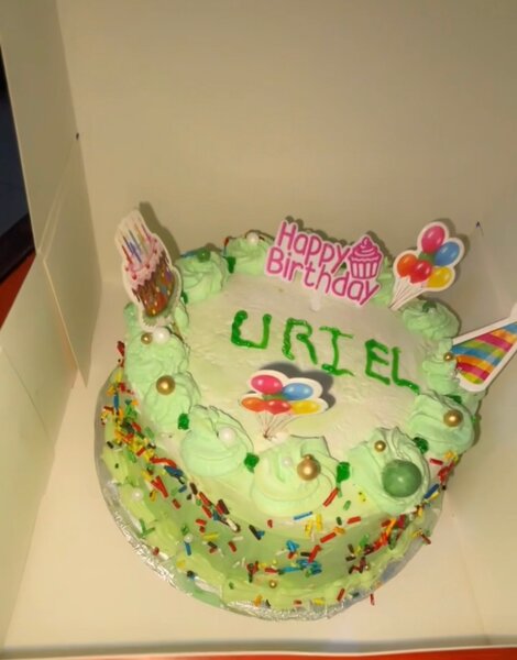 Gâteau d'anniversaire décoré