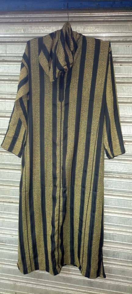 Djellaba à rayures élégante