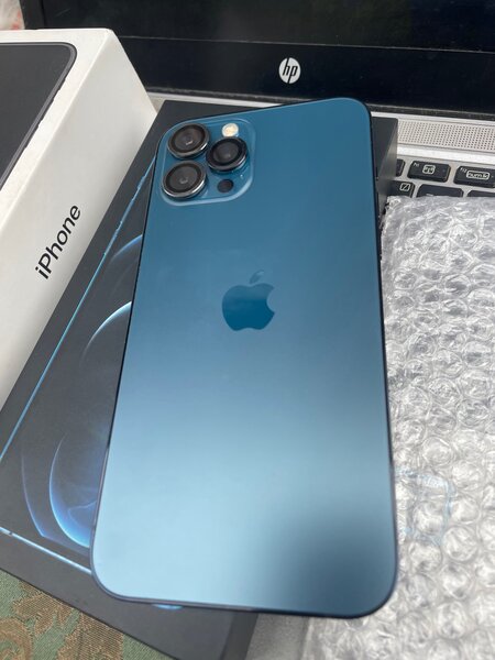 iPhone 12 Pro Max 128G État Neuf