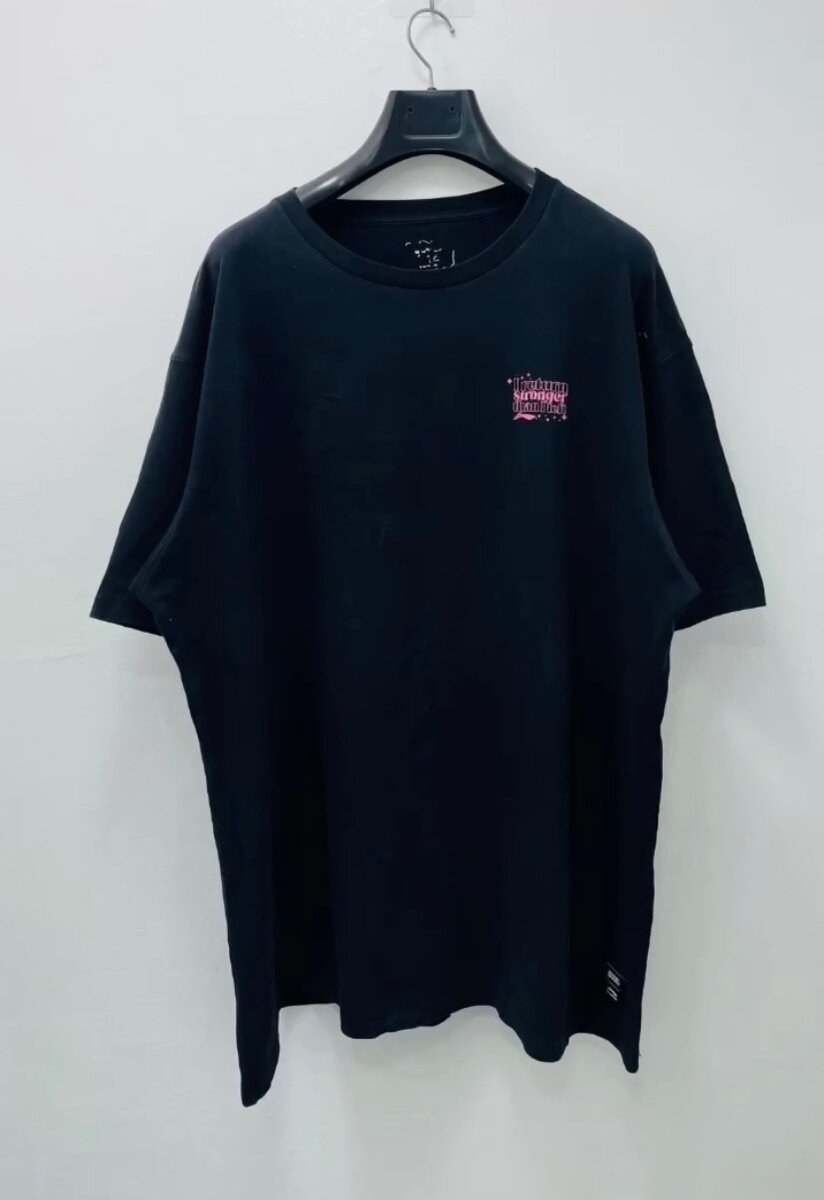 T-shirt noire imprimée Kaisa